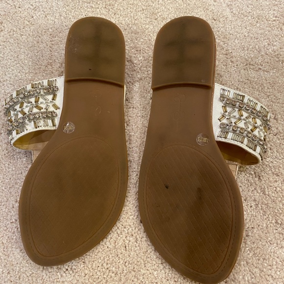 Jessica Simpson Flip Flops - Picture 2 of 8